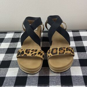 Yellow Box Women’s Janalee Criss Cross Animal Print  Wedge Sandal Size 8